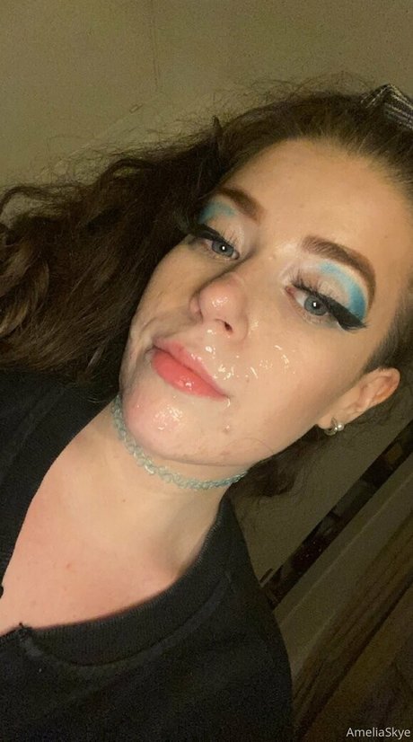 ameliaskye onlyfans topless