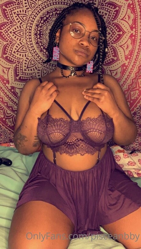 pisceanbby onlyfans boobs