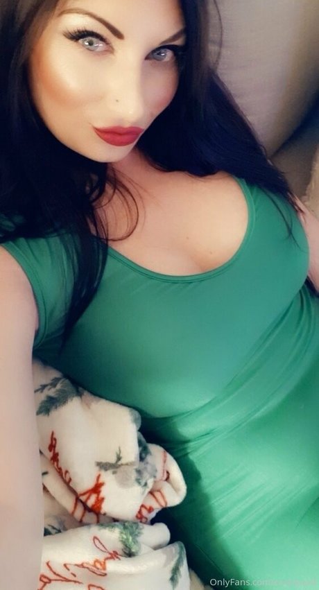 erotiqued only fans leak