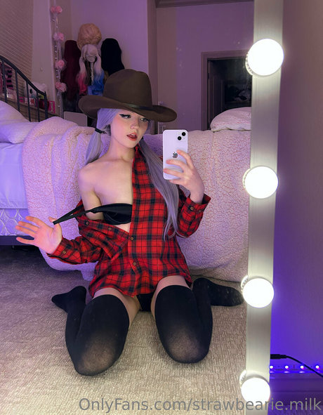 strawbearie milk onlyfans leak free
