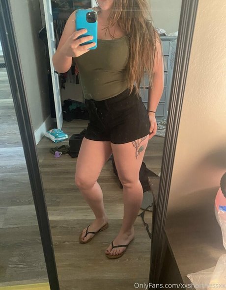 xxshortnessxx onlyfans nude leaks