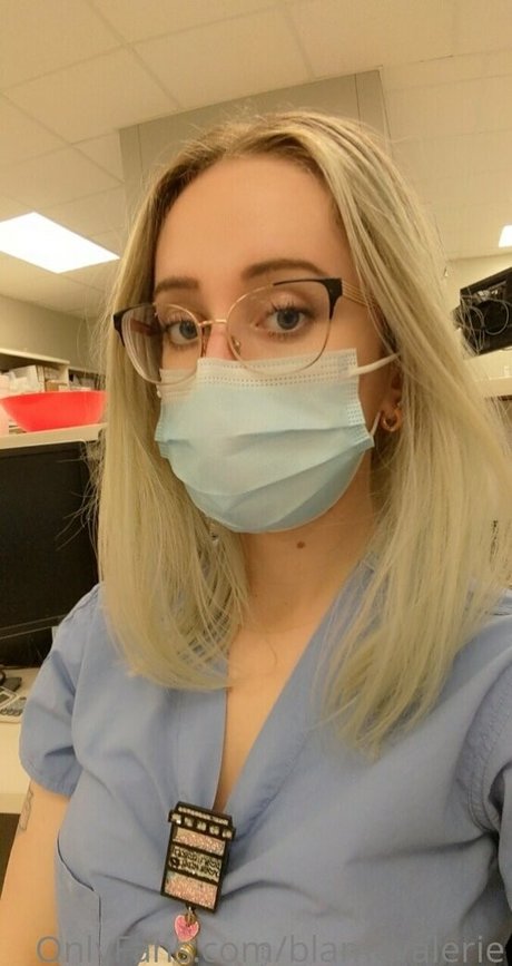 blamevalerie onlyfans images