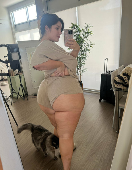 Brooke Barrows onlyfans star