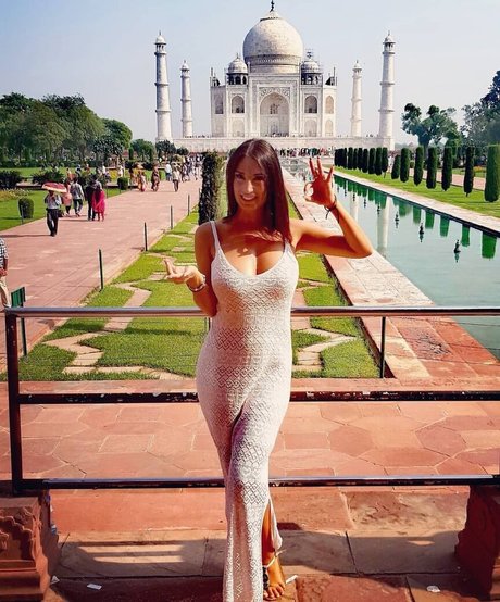 Lara Moreno onlyfans model