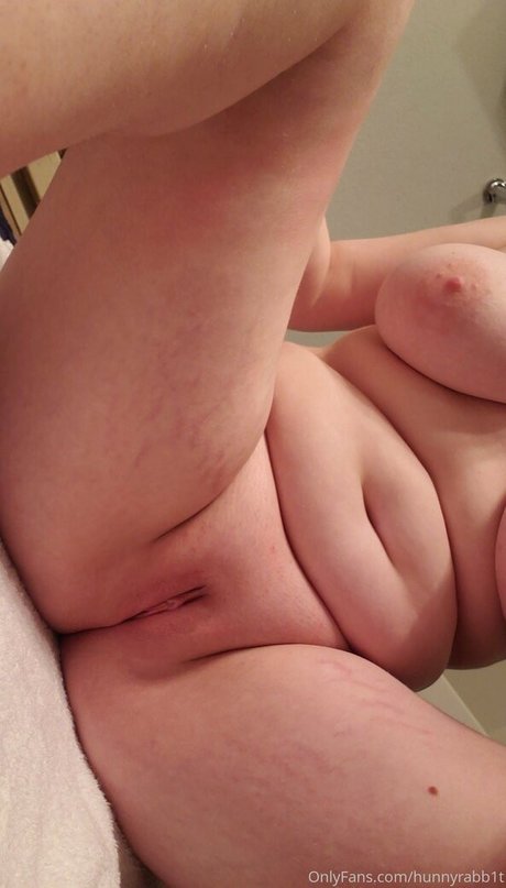 hunnyrabb1t new onlyfans leaks