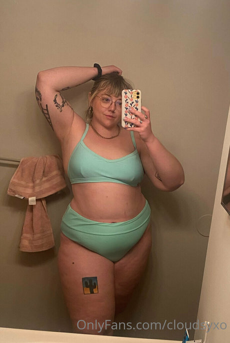 cloudsyxo onlyfans fotos