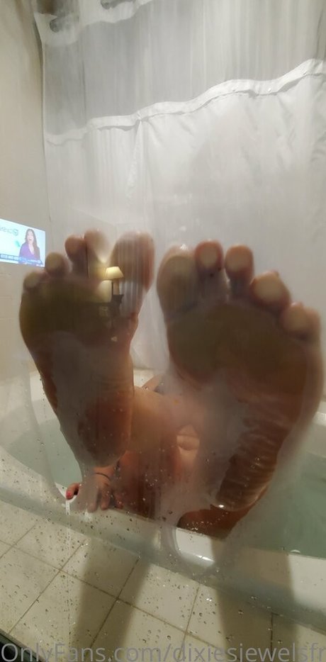 dixiesjewelsfree onlyfans leakd