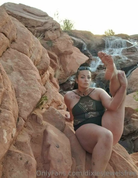 dixiesjewelsfree onlyfans naked