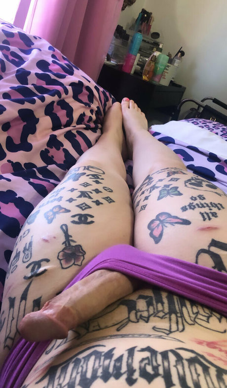 misstinyangel onlyfans naked leaks