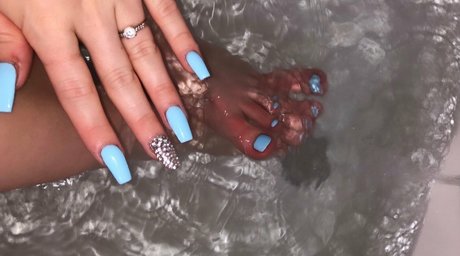 misstinyangel nude onlyfans leaked