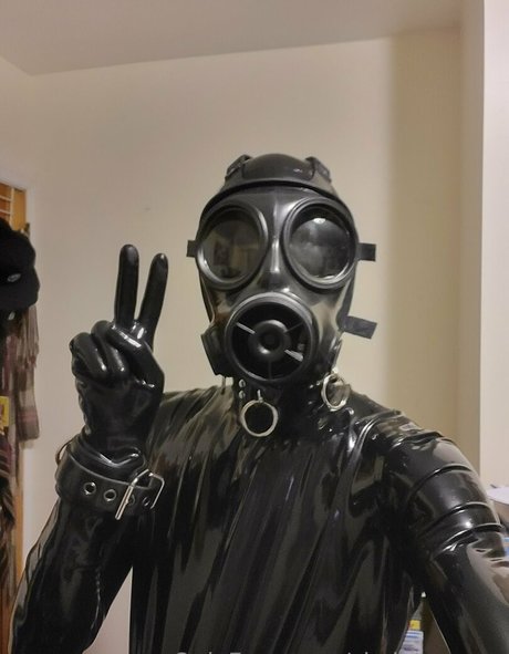 sir latexman porn onlyfans