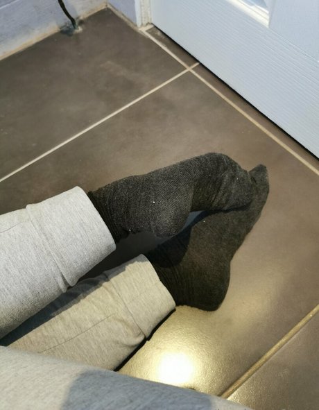 kaybeesfeets onlyfans images