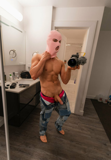 aaronthekid onlyfans leaked photos
