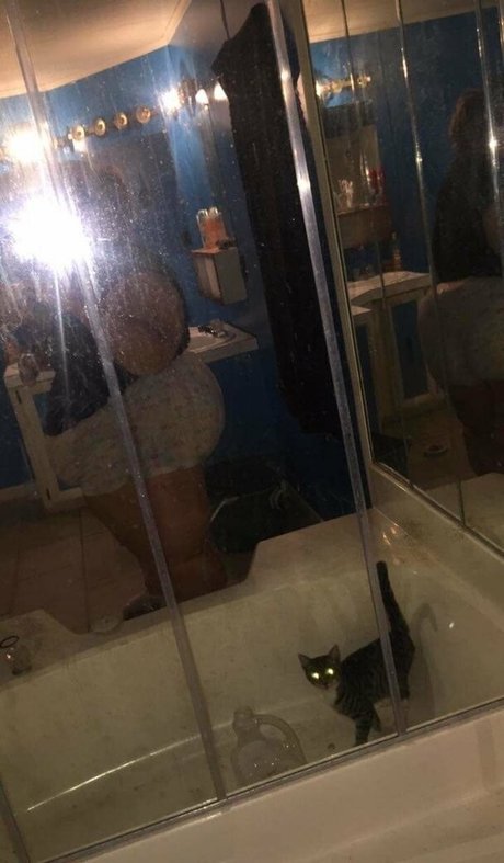 thiccyyy2thicc onlyfans leaj