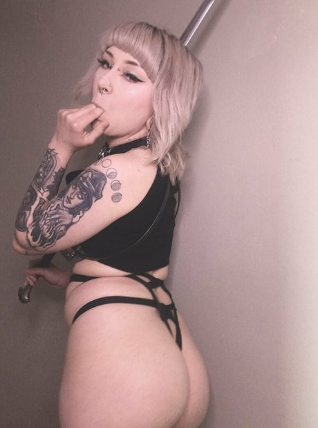 vexcherry onlyfans fuck