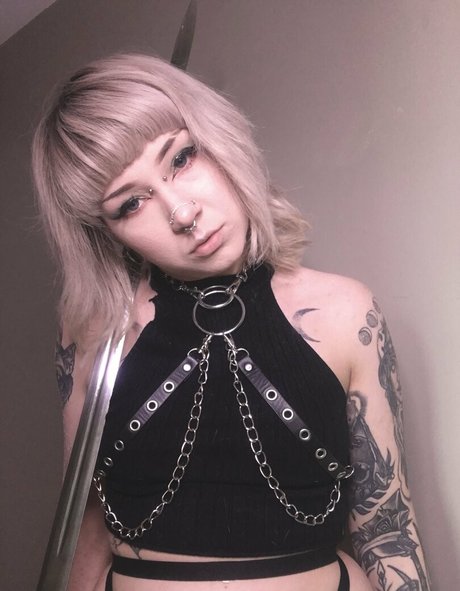 vexcherry naked on onlyfans