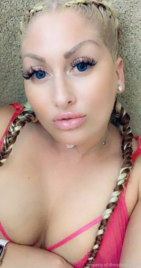 mzdanibadgirl en onlyfans