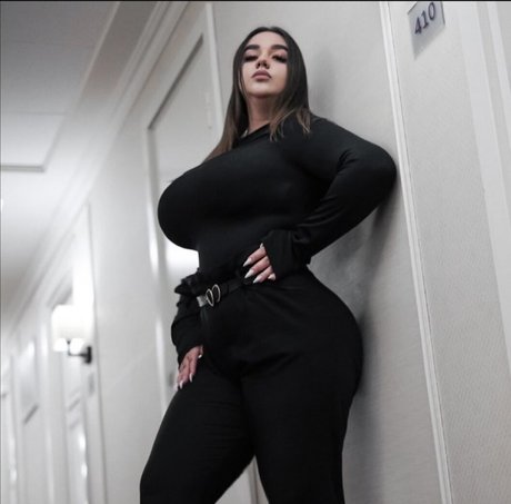 Julia Missi boobs onlyfans