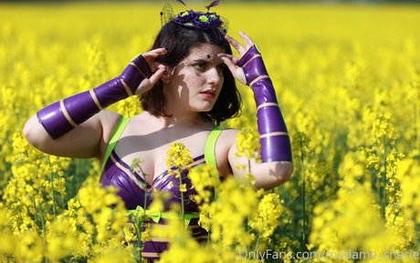 madame cherie nude leaks onlyfans