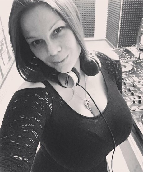 Maria Von Zarring onlyfans full