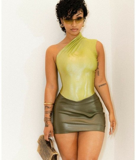 Shenseea onlyfans lean