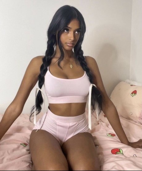 Kaaviya Sambasivam onlyfans for free