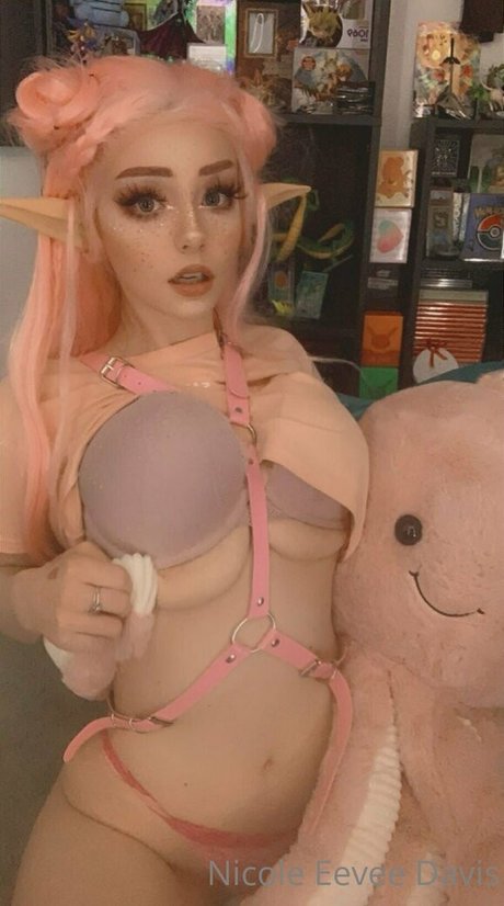 Nicoleeeveedavis onlyfans.
