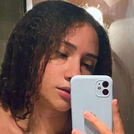 Hoelessbian onlyfans exposed