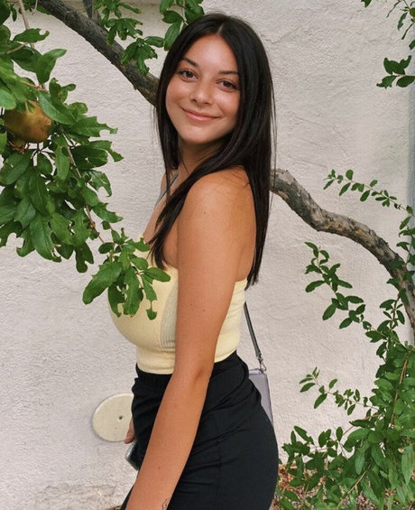 Faith Flores onlyfans leaked.