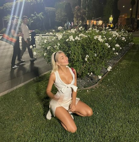 Jennessa Rose onlyfans naked leaks