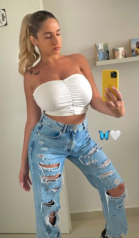 Noa Perets nude onlyfans