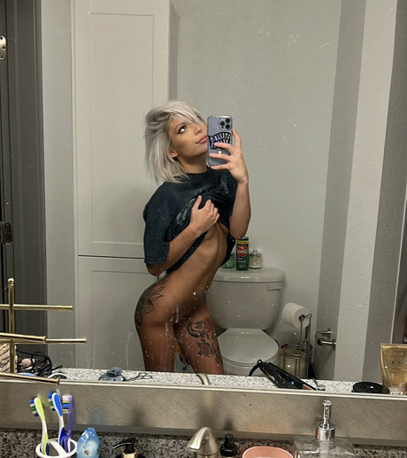 Littleviv onlyfans leaked naked