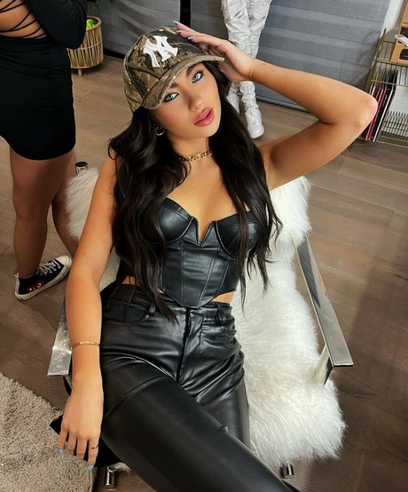 Gianna Luke onlyfans leak xxx