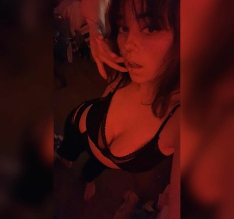 Daisyy mayyy onlyfans leaked photos