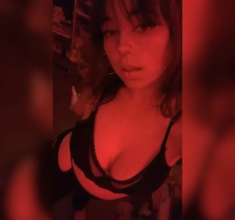 Daisyy mayyy onlyfans creator