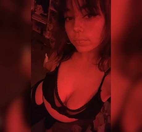 Daisyy mayyy nudes only fans