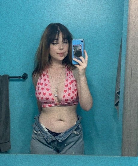 Daisyy mayyy nudes only fans