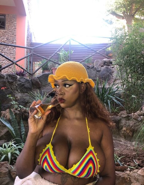 Bigtitti3barbie onlyfans porn