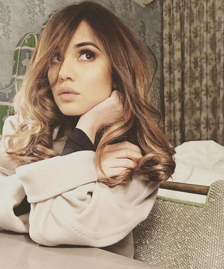 Summer Bishil onlyfans nude