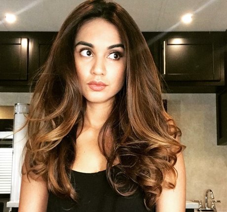 Summer Bishil only fans leak