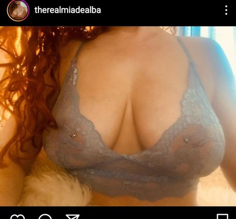 therealmiadealba only fans sex