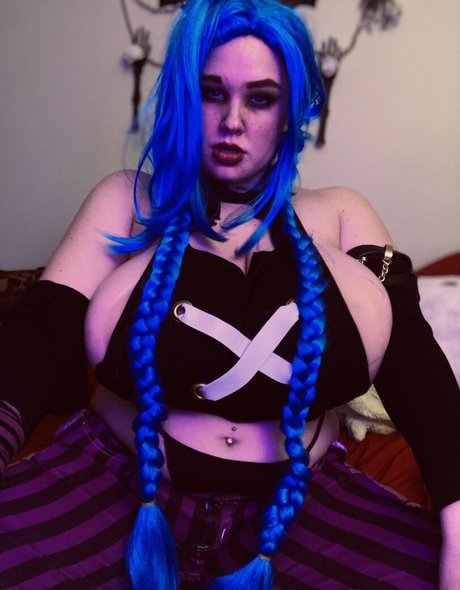 Peony Felicity onlyfans leajs