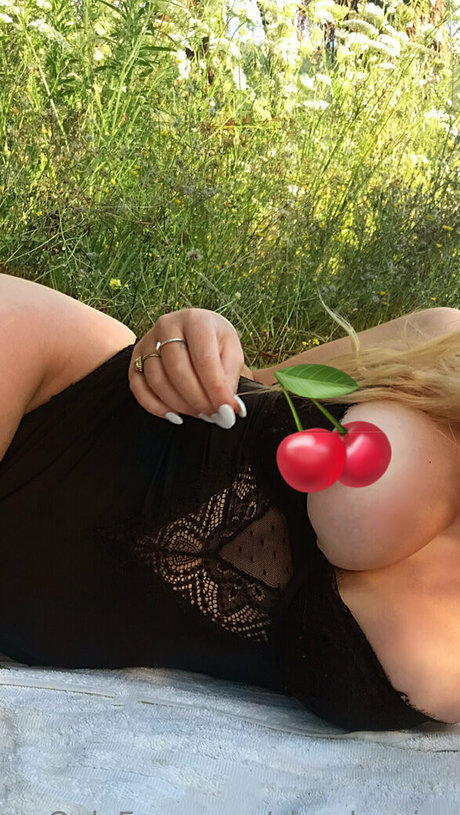 closcherries onlyfans nude porn