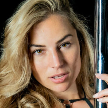 Viktoria Fischer onlyfans leaked dirtyship