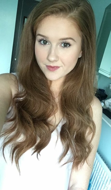 Chloe Rock nude onlyfans leaks