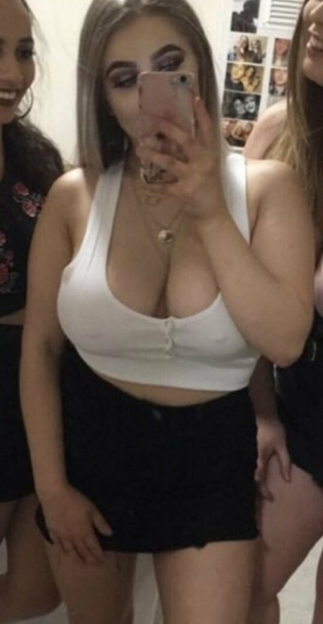 Allanahgrace nude onlyfans leaked