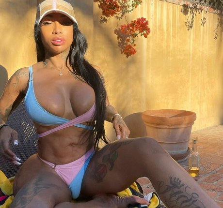 flyyytattedsky nude only fans leaks