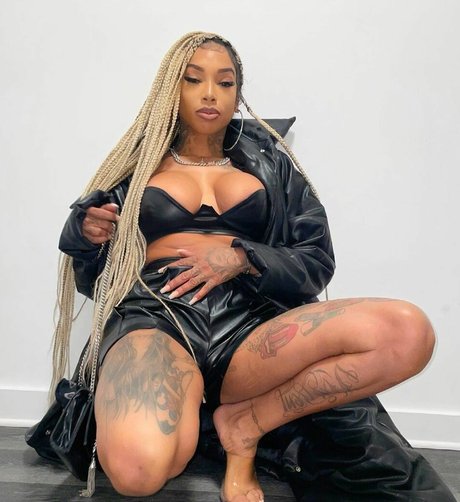 flyyytattedsky leaked nude onlyfans