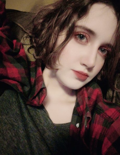 Sweetpetites nude only fans