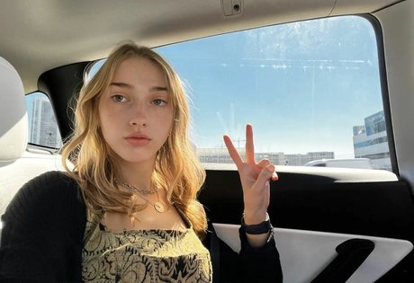 Phoebe Owns U onlyfans sex leaks